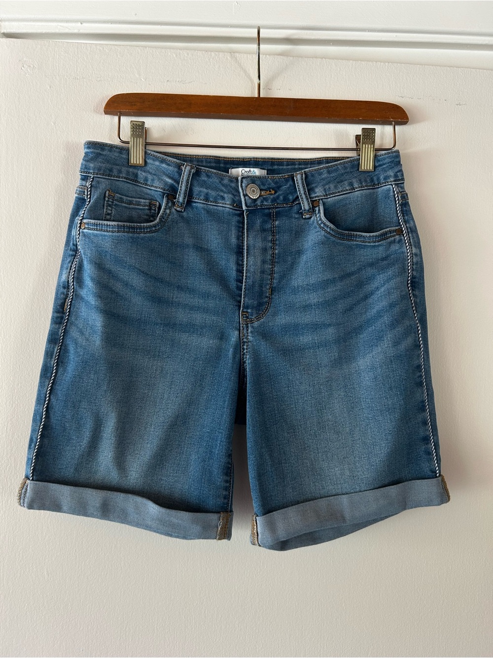 Women's Blue Denim Roll-Cuff Shorts Croft and Barrow Jorts Comfortable Stretch